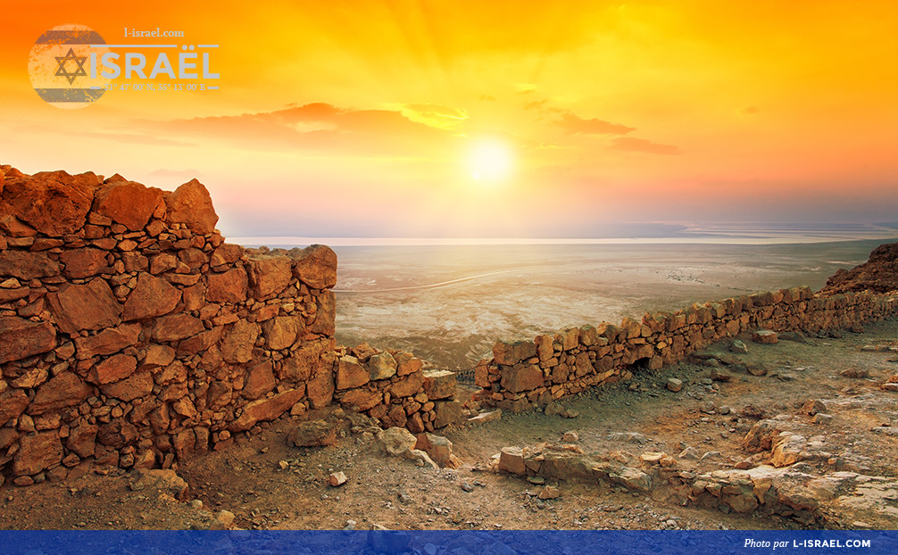 Forteresse de Masada dans le désert de Judée